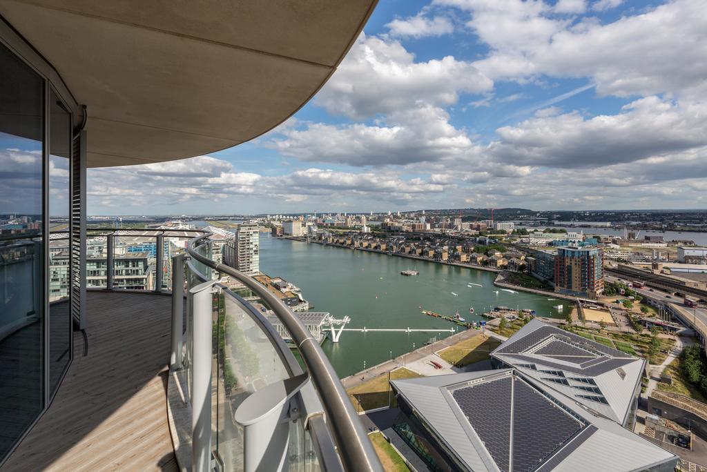 Апартаменти Royal Docks Penthouse Лондон Екстер'єр фото